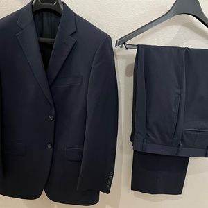 Jones New York 38S 100% Wool Dark Blue Suit